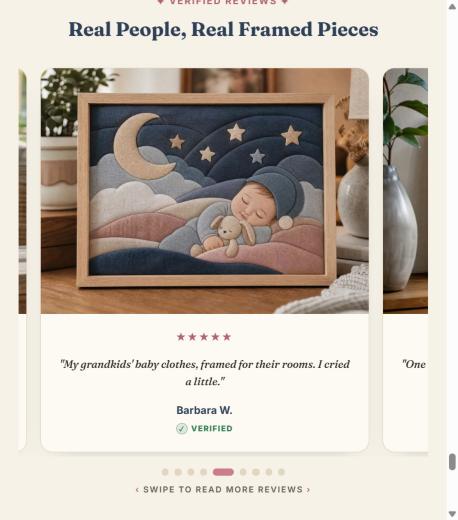 Quadro de bebê dormindo feito em tecido